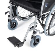 Oceľový invalidný vozík 43cm.